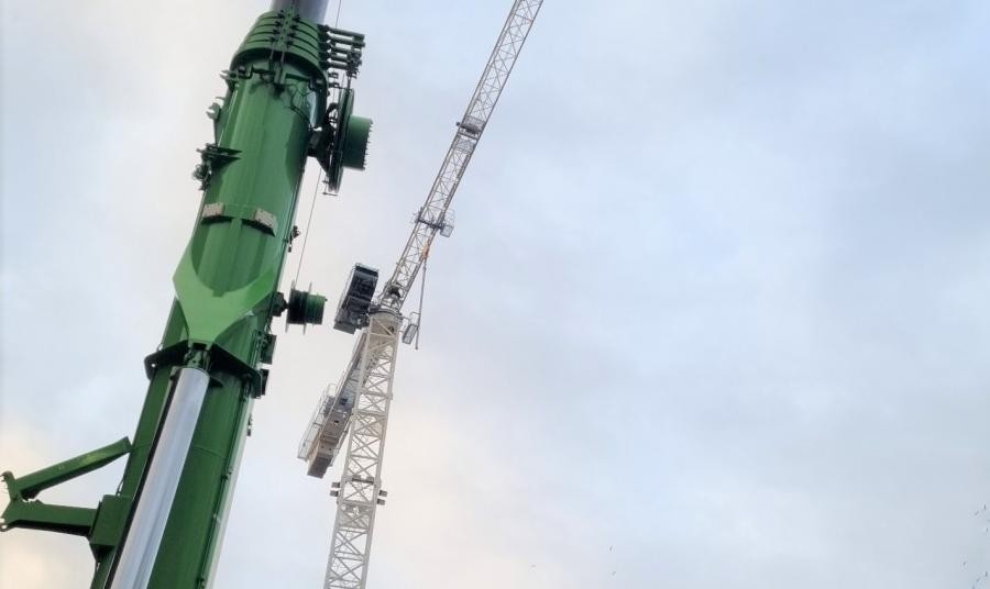 Irish Cranes installa due delle quattro gru Raimondi nel centro di Dublino