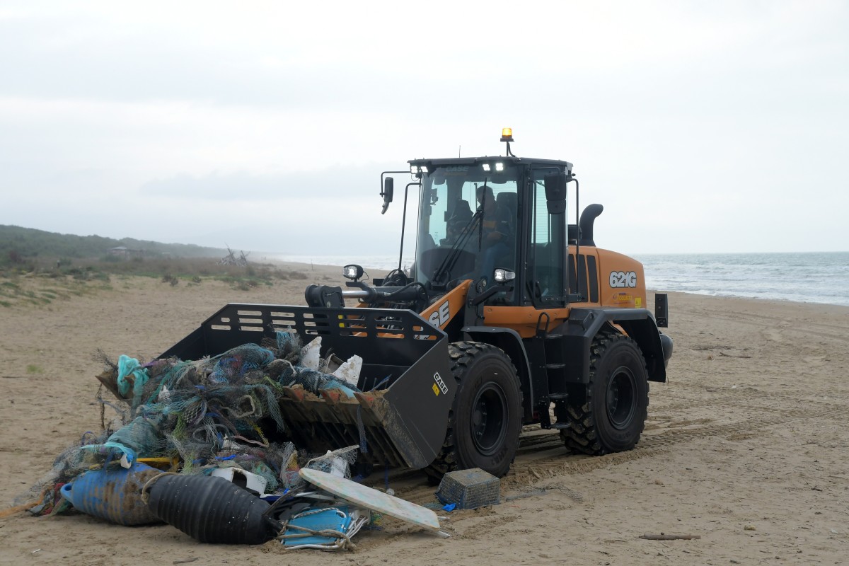 CASE sostiene "The Beach Care Project"