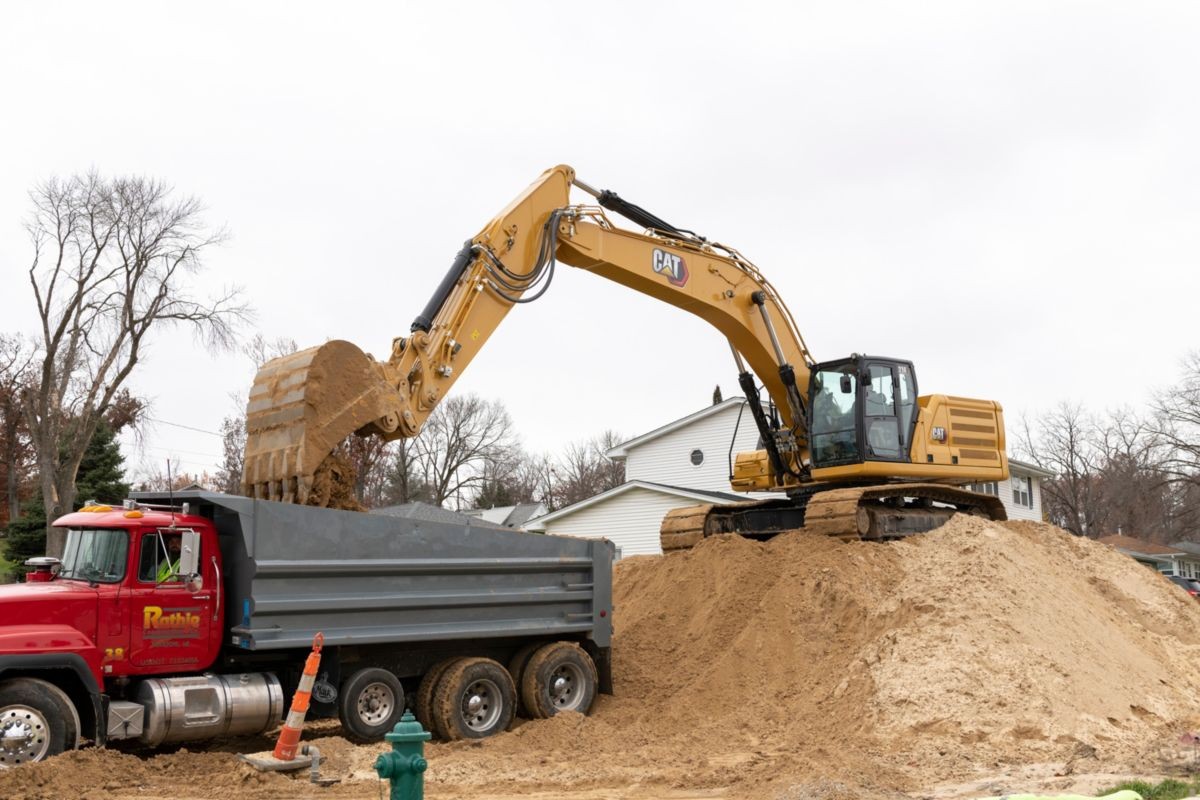 New Cat 336 hydraulic excavator
