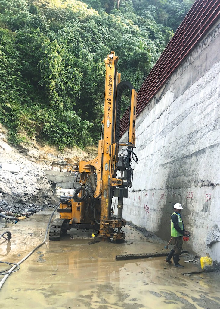 Bauer constructs cut-off wall for hydroelectric power plant in Nepal