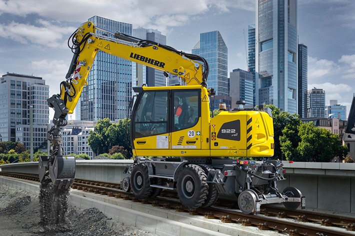 Liebherr at the 28th International Exhibition for Track Technology