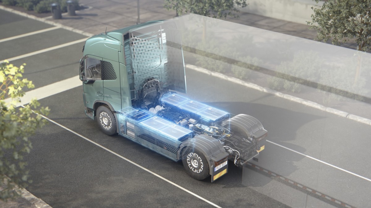 Volvo Trucks inagura la prima fabbrica di batterie in Belgio
