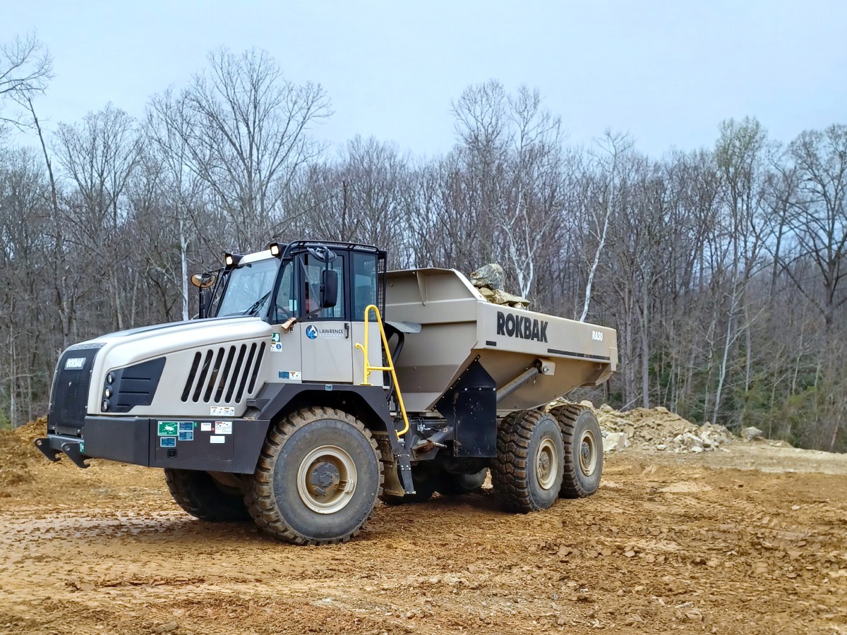 Rokbak RA30 helps Virginia contractor keep groundworks project on course