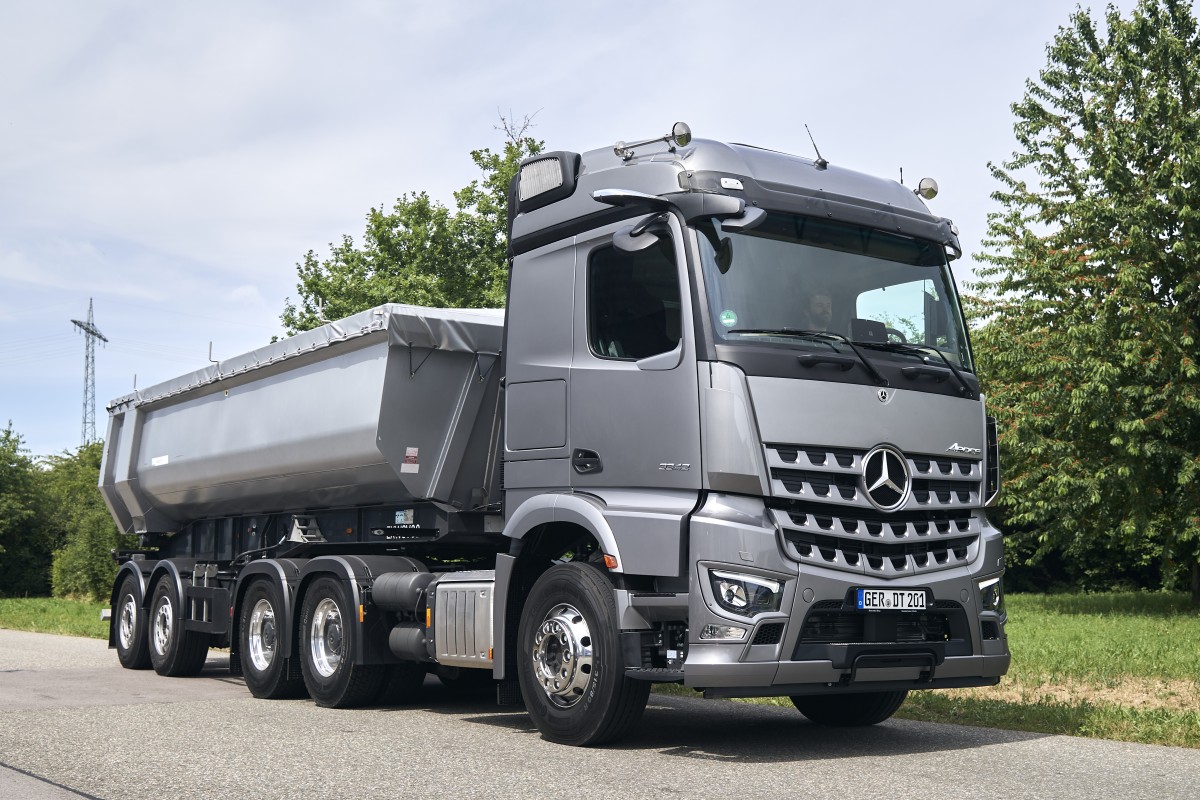 Mercedes-Benz Trucks to showcase new solutions at Bauma