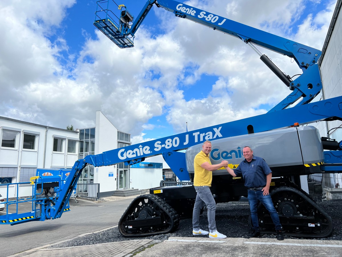 BSI receives one of the first Genie S-80 J TRAX Booms in Germany