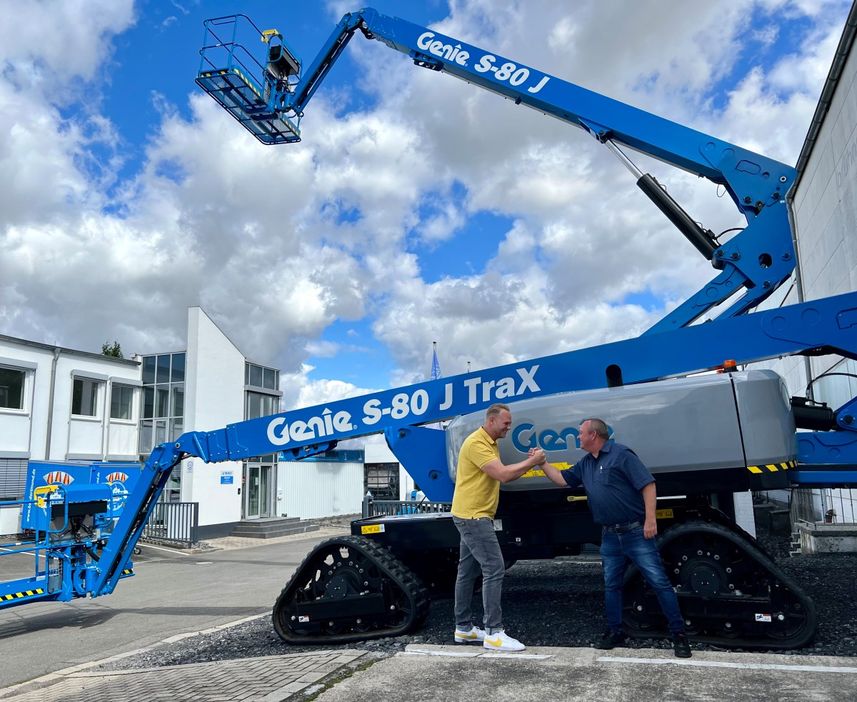 /storage/2022/10/bsi-receives-one-of-the-first-genie-s-80-j-trax-booms-in-germany_63514812956e9.jpg