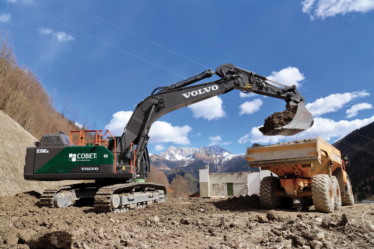Escavatori Volvo per il comprensorio sciistico “Colere Ski Area 2200"
