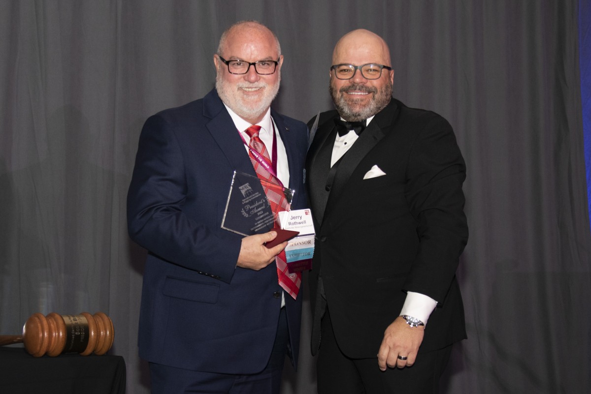 Goldhofer receives President’s Award from Industry Group