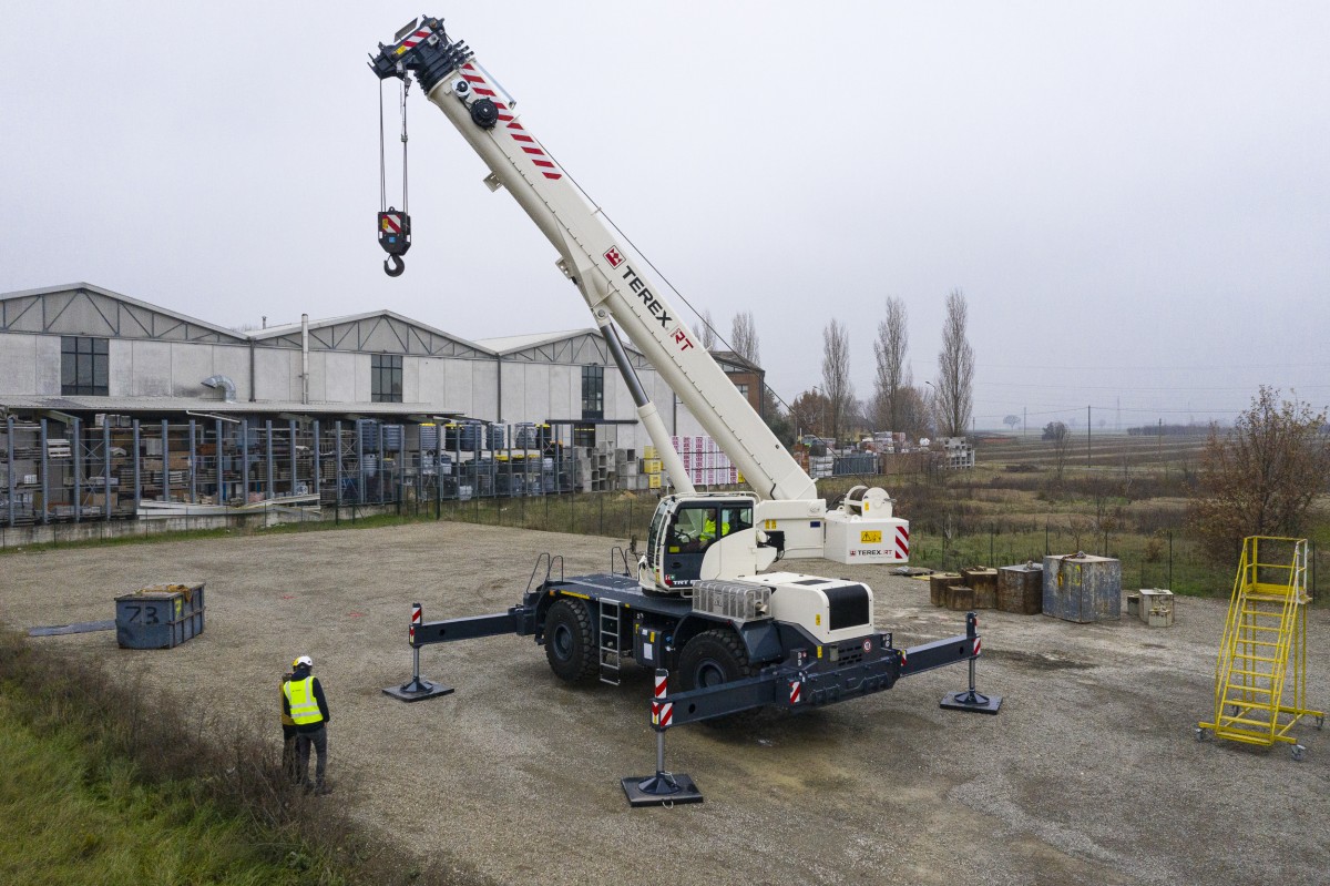 Level UP with Terex Rough Terrain New TRT 65