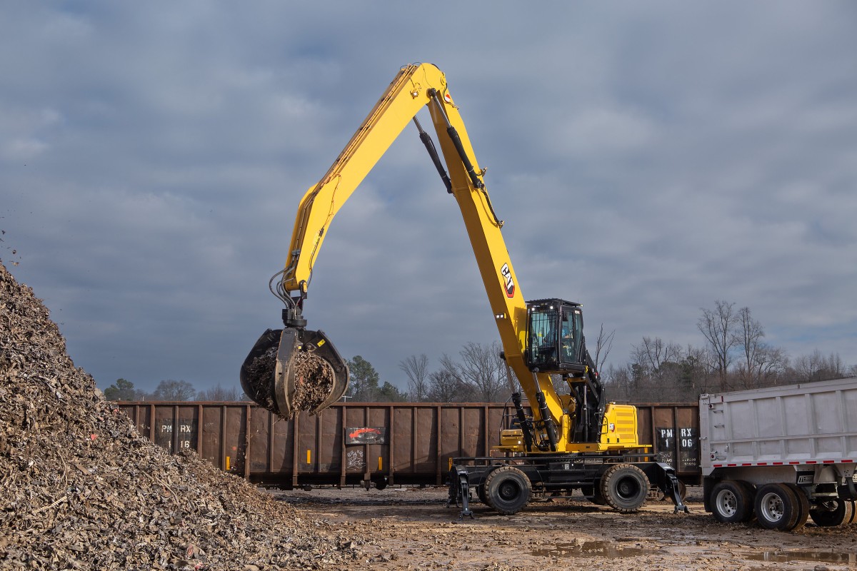 The new Cat MH3050 Material Handler offers high-level performance