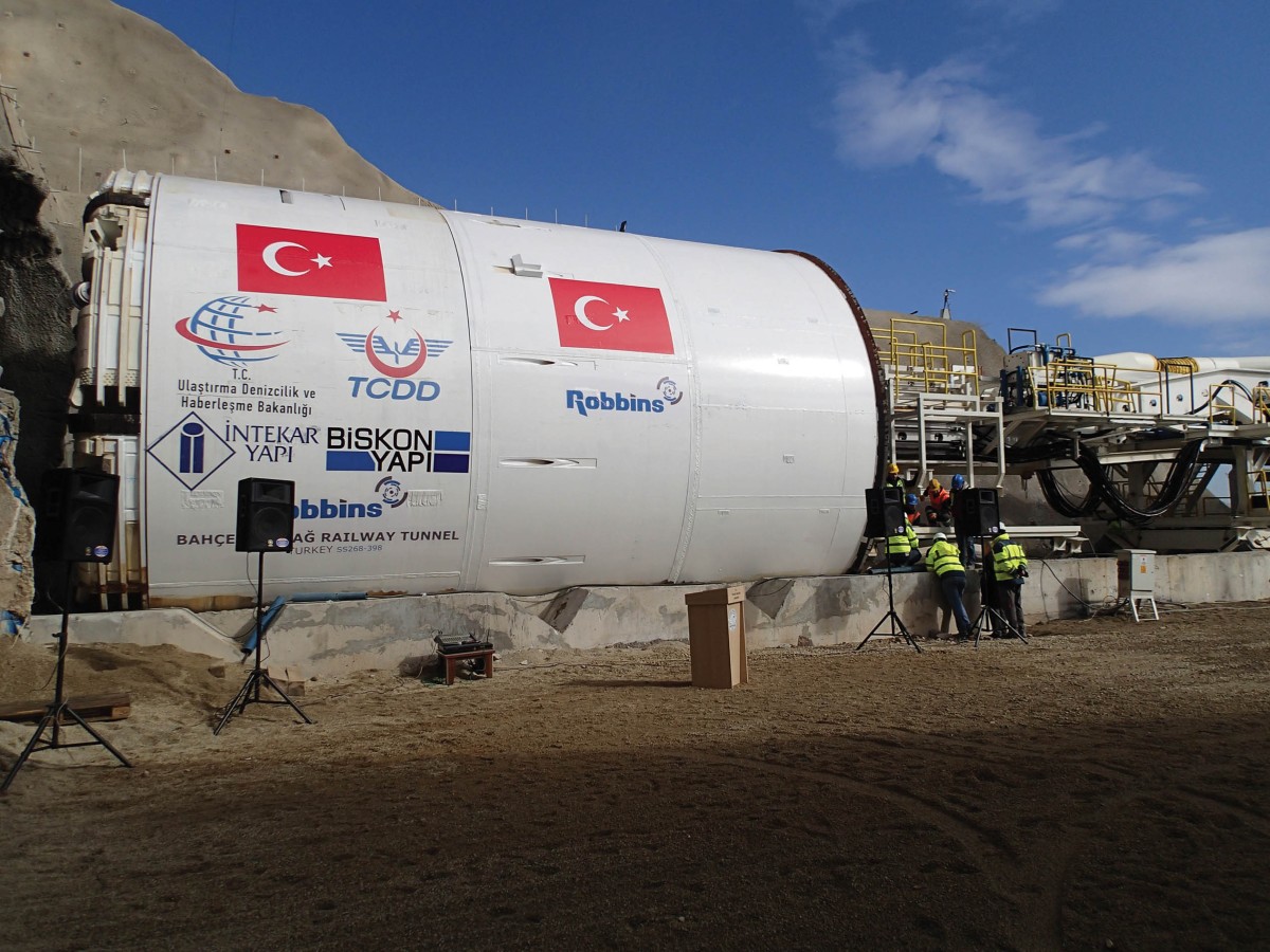 Robbins TBM makes Final Breakthrough at Bahçe-Nurdaği Railway