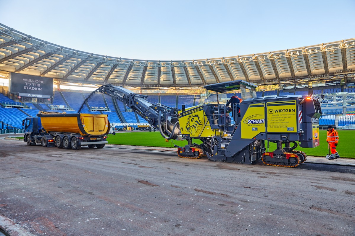 Wirtgen W 200 Fi: Precision for new track records in Rome’s Olympic Stadium