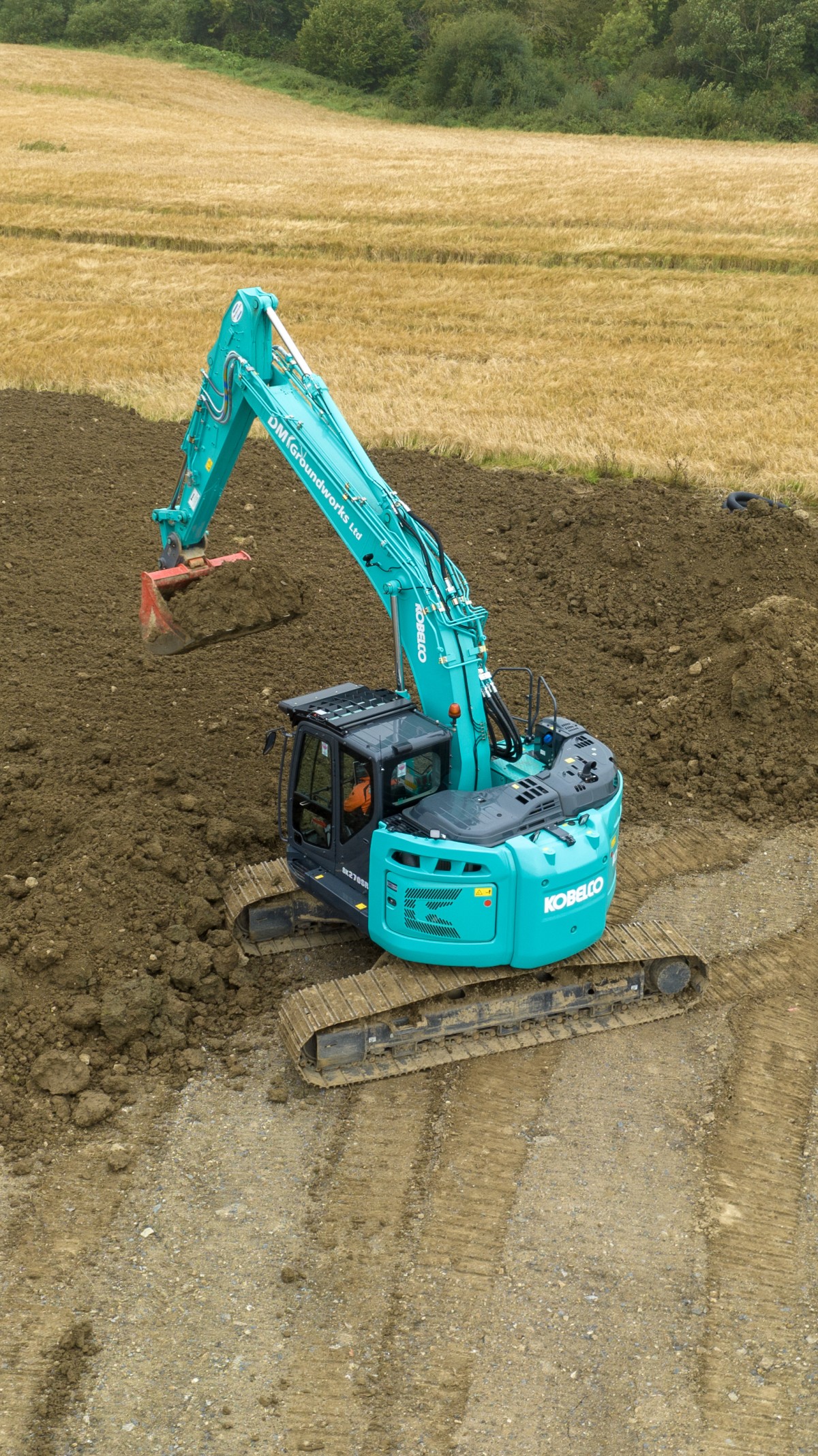 Kobelco lancia due nuovi escavatori "Short Radius"