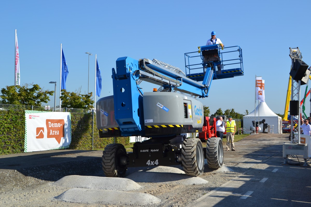 The latest Genie hybrid and electric boom and scissor lifts at GIS Show