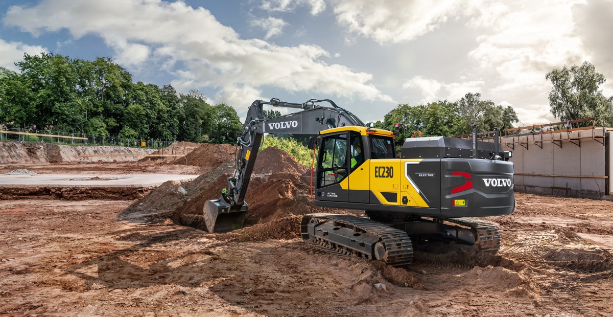 Volvo lancia il nuovo escavatore cingolato EC230 Electric