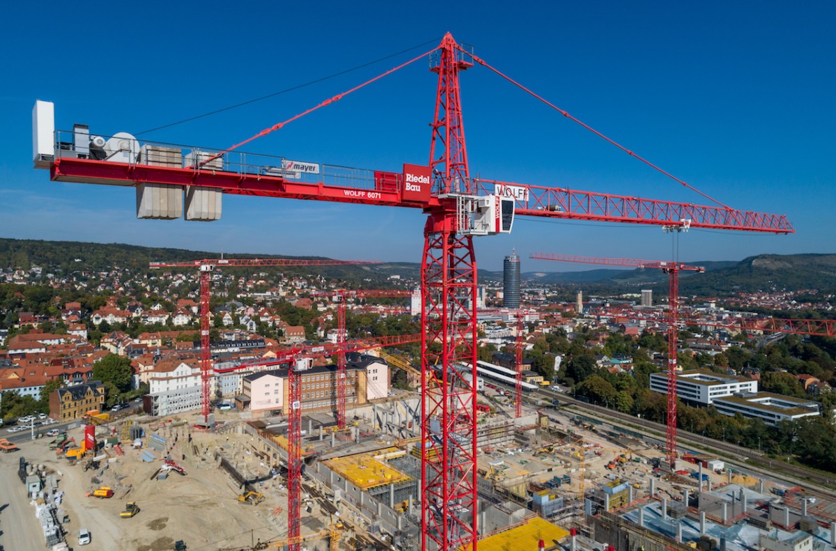 /storage/2023/12/eight-wolff-cranes-help-build-new-zeiss-site-in-jena_657d72a103a71.jpg