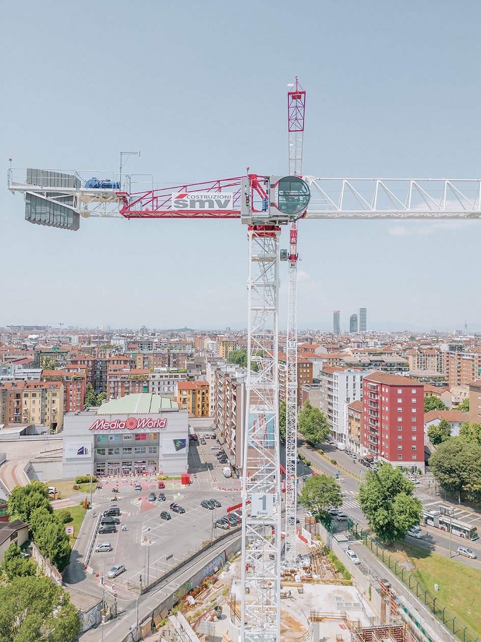 Gru a torre “flat-top” Raimondi per le residenze Bosconavigli a Milano