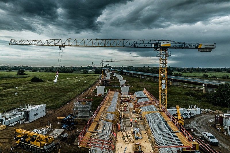 Liebherr tower crane works on unusual bridge construction