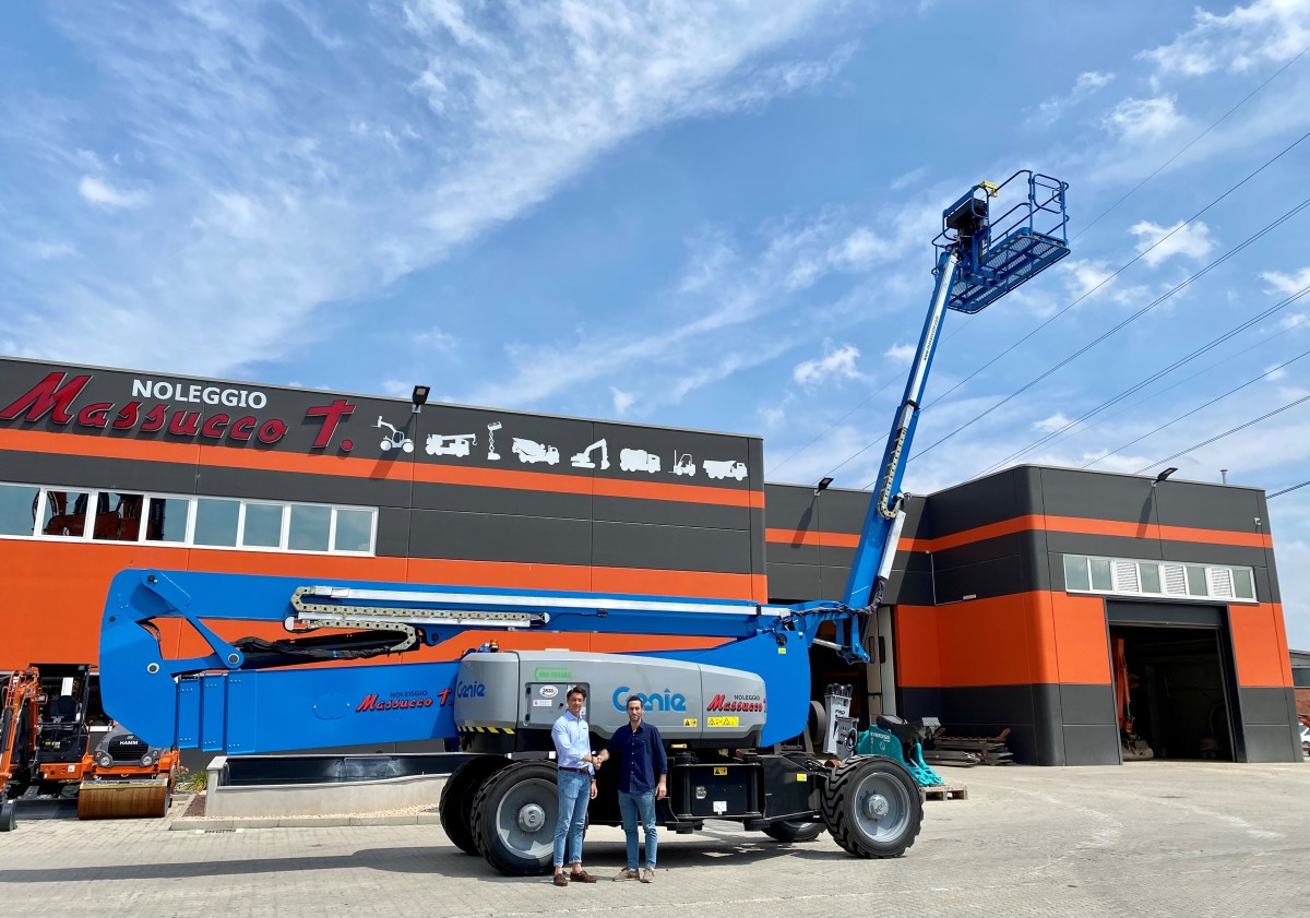 /storage/2023/12/massucco-t-invested-in-five-new-genie-zx-13570-articulated-boom-lifts_657c654764540.jpg