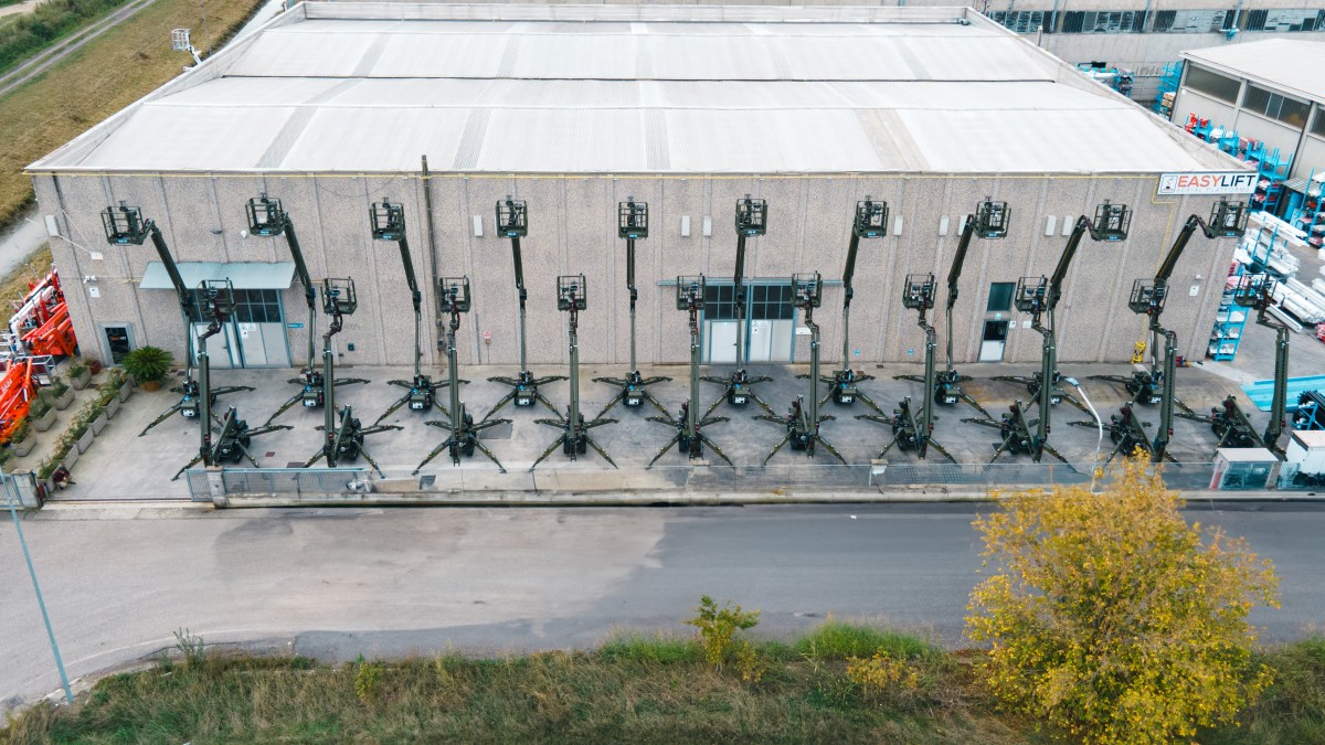 The Italian Army chooses Easy Lift's aerial platforms