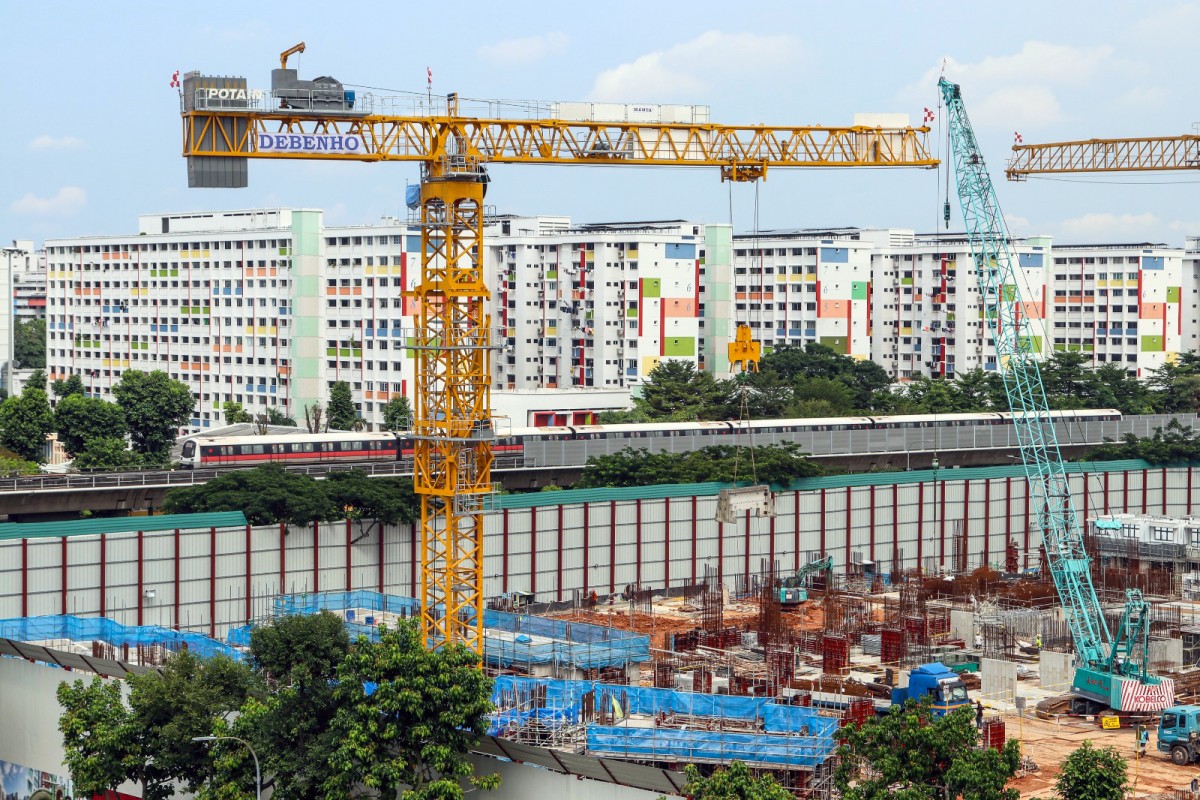 Singapore’s first Potain MCT 1005 helps advance prefabricated construction