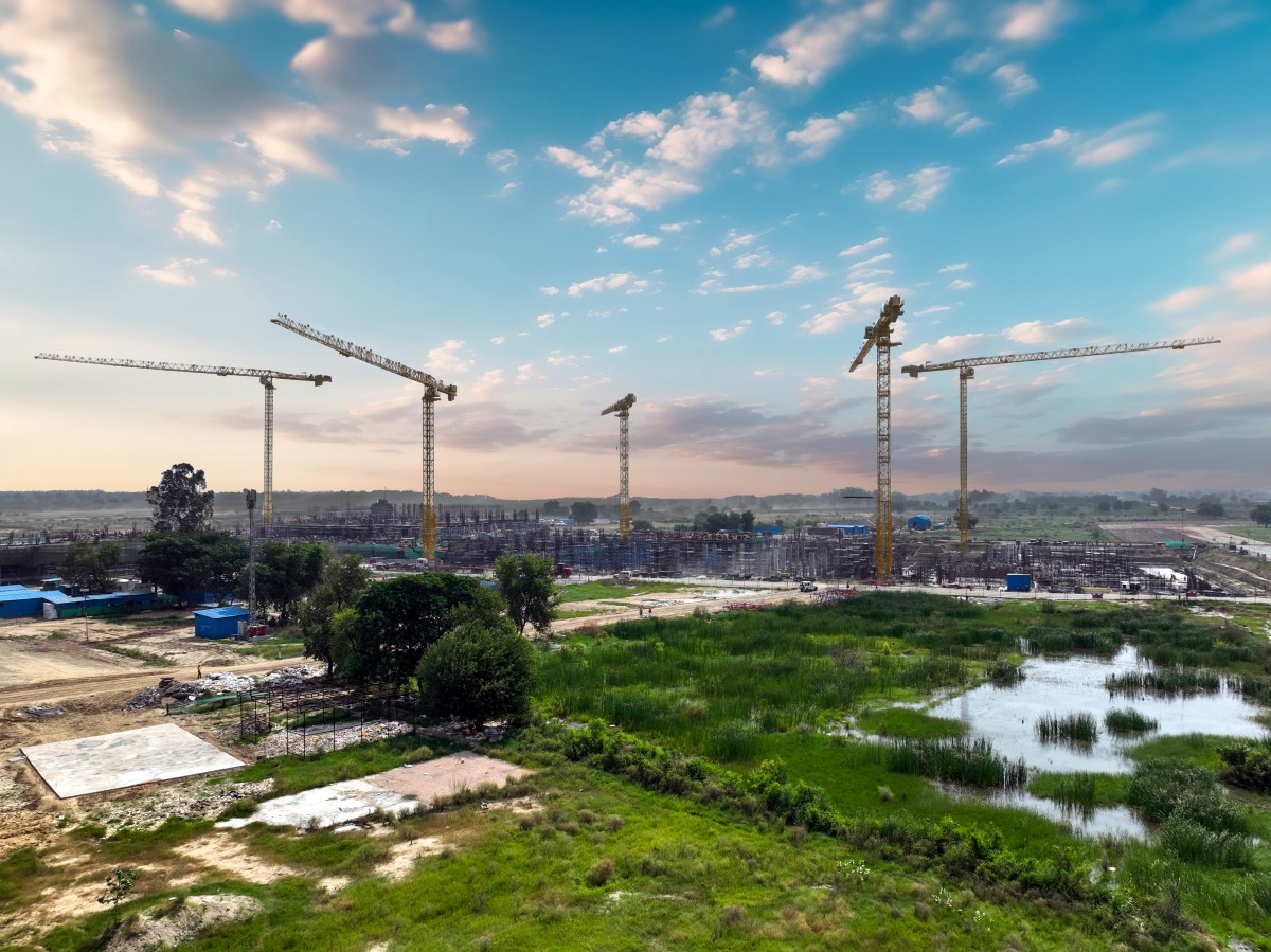 Five Potain cranes chosen for India’s groundbreaking new airport