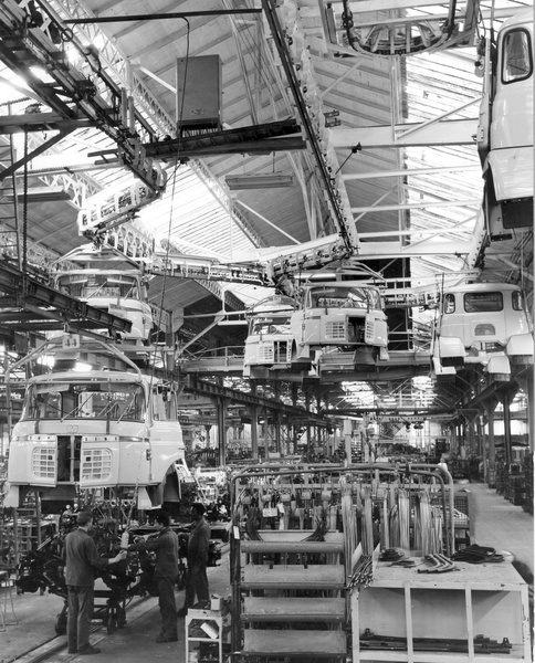 I 100 anni di Renault Trucks nel quartier generale di Lione