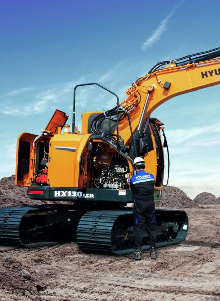 Hyundai lancia il nuovo escavatore cingolato HX130 LCR