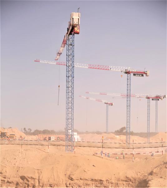 Raimondi Middle East installa otto gru a torre per il progetto di Aljada negli Emirati Arabi Uniti
