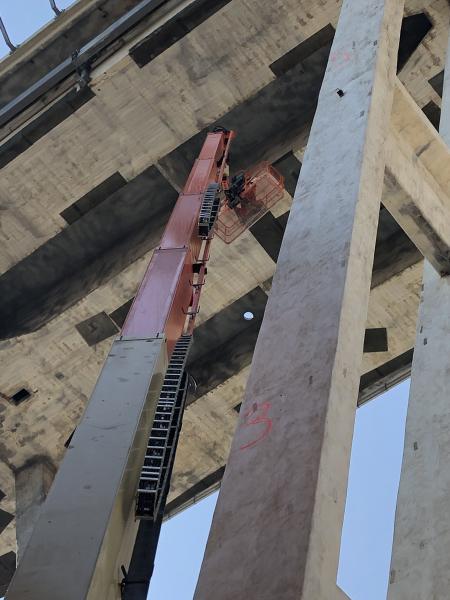 JLG: due Ultra Boom da record per i lavori di demolizione del ponte Morandi
