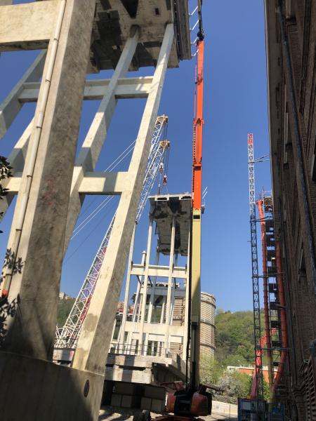 JLG: due Ultra Boom da record per i lavori di demolizione del ponte Morandi
