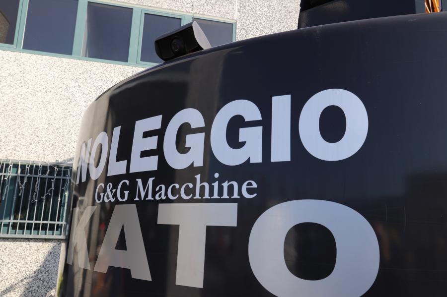 Il primo escavatore cingolato HD514MR-7 consegnato in Italia da Kato Imer a G&G Macchine