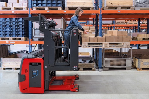 Linde Material Handling lancia il nuovo commissionatore verticale
V08

