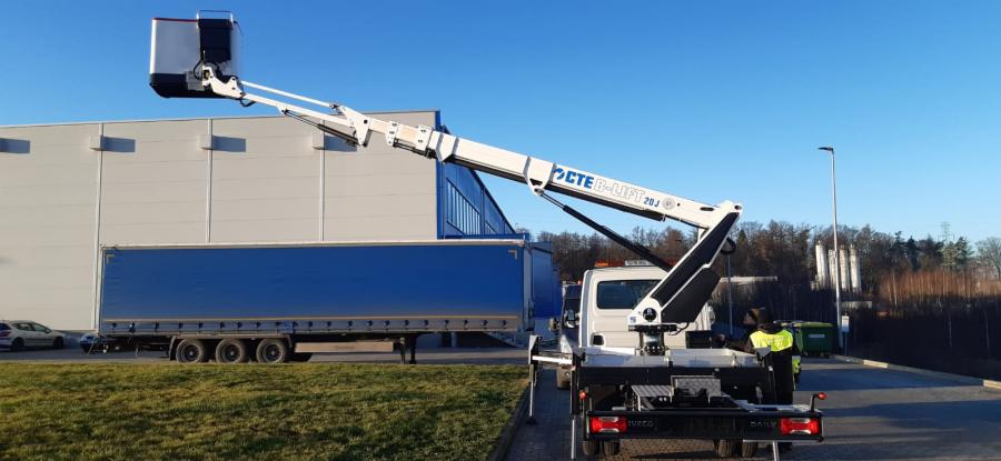 CTE consegna in Polonia un lotto di piattaforme autocarrate telescopiche B-LIFT 20 JHV
