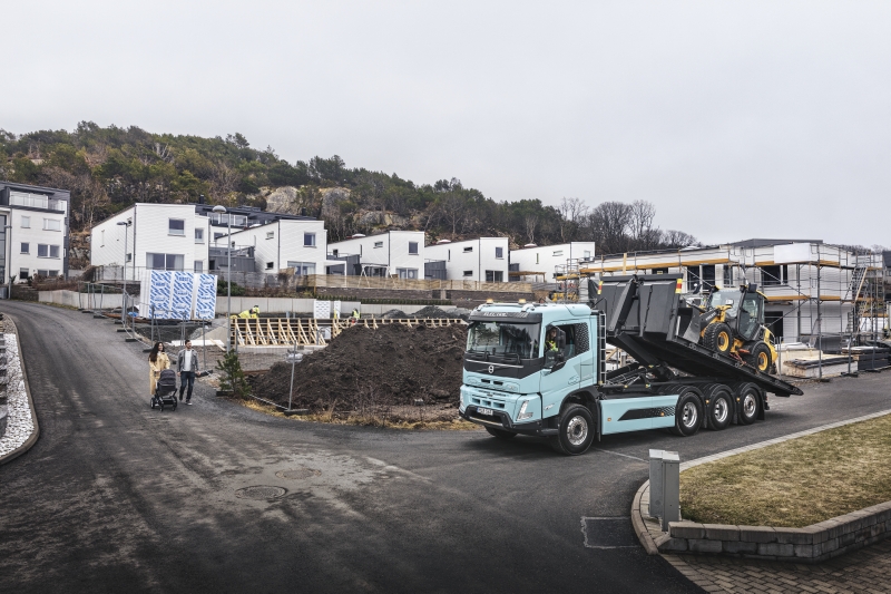 Volvo Trucks rivela la tecnologia dei suoi nuovi camion elettrici
