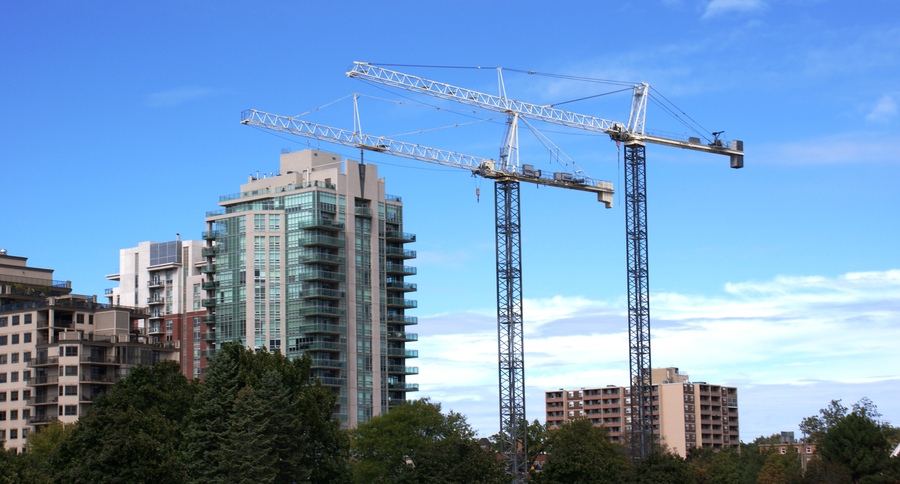 Terex tower cranes bring a touch of class to the waterfront