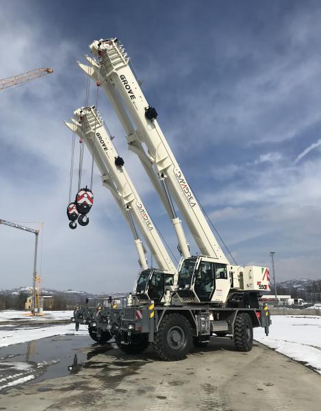 Italian contractor taps Grove RT550E rough-terrain cranes for tight petrochemical work