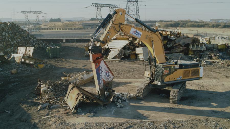 Hyundai dealer Taylor & Braithwaite sell the first Hyundai HX900 L in Europe to demolition giants Able UK

