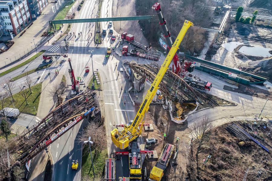 Two Liebherr LTM 1500-8.1 mobile cranes dismantle 100-year-old bridge