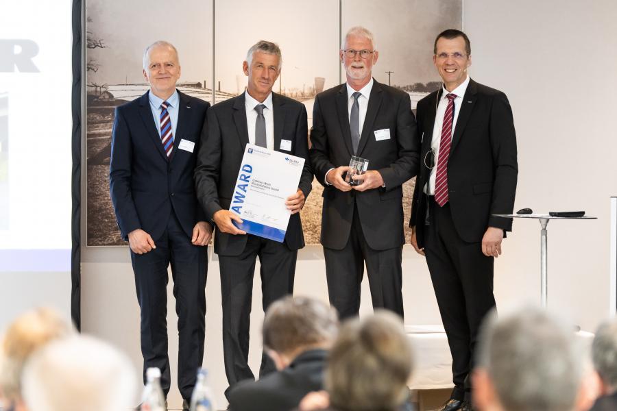 Active personnel detection for Liebherr wheel loaders wins BG BAU 2019 EuroTest Prize