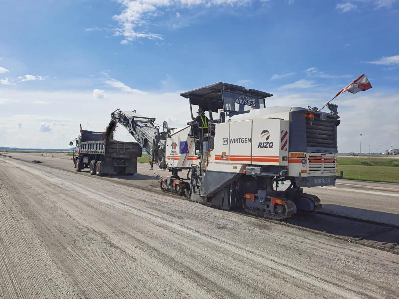 Wirtgen cold milling machines successfully rehabilitate runway in Malaysia