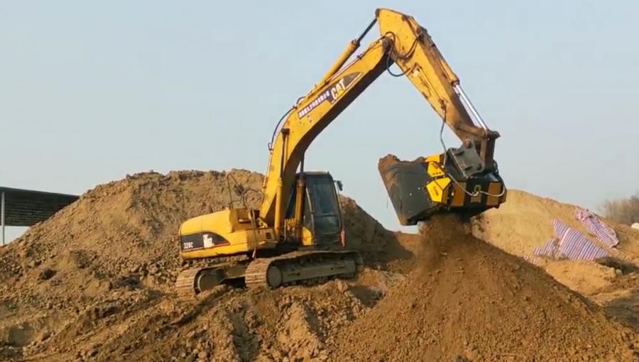 Soil, excavated rock, and sand: how do you manage them on-site?